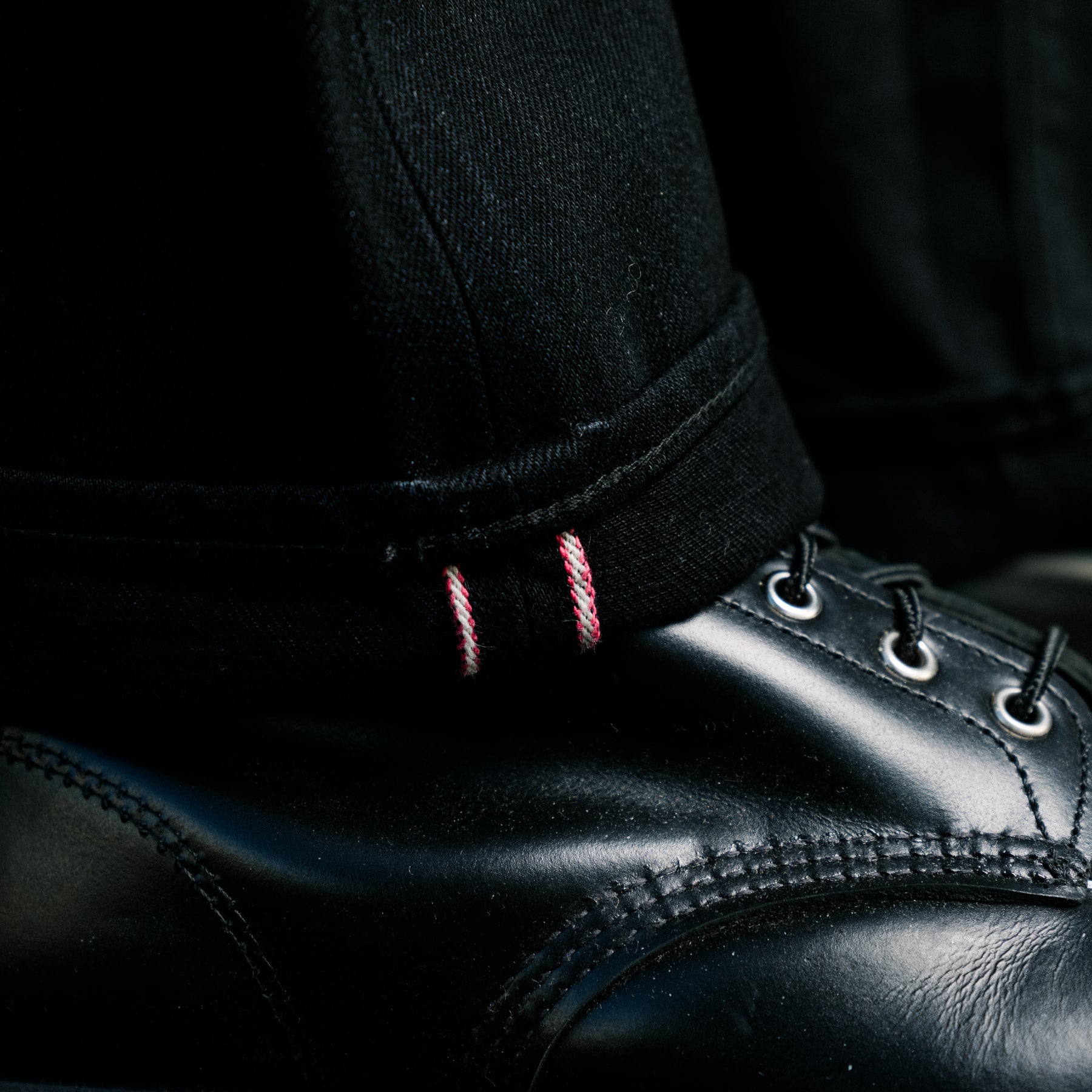 Momotaro MMJZ1101 15.7oz Classic Straight Jean Black