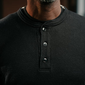 The Flat Head Henley Neck Thermal Black