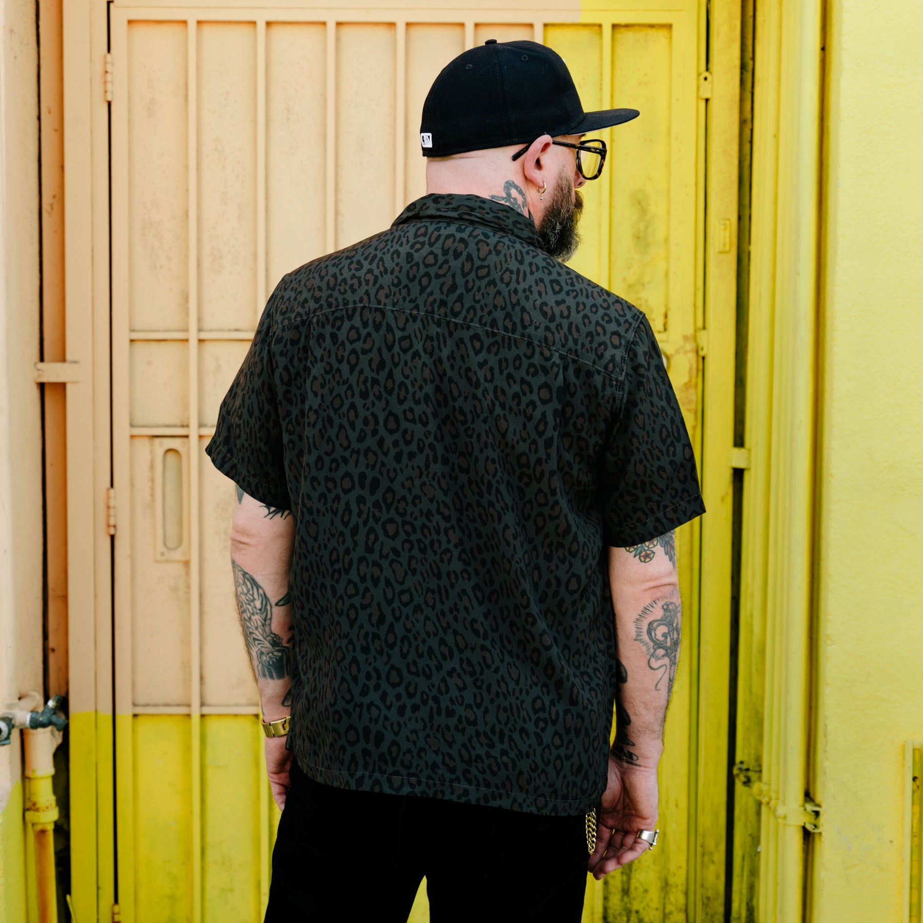 The Flat Head FN-SRO-009S Short Sleeve Leopard Shirt Black